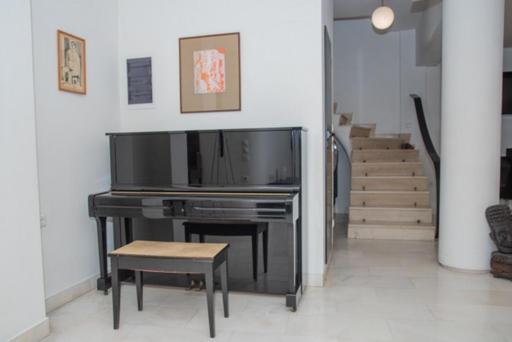 Theodore'S Maisonette Next To The Metro Station Atena Exterior foto